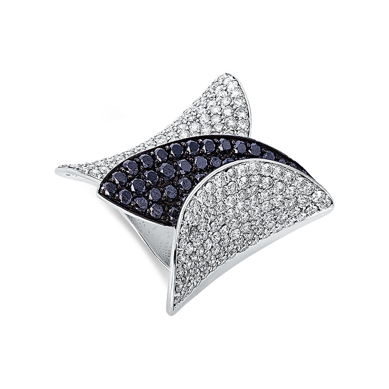 Ring 18 kt WG, Fassung teils schwarz rhodinie, 207 Brill. 3,59 ct, TW-vsi/si, 35 Brill. 1,39 ct, schwarz