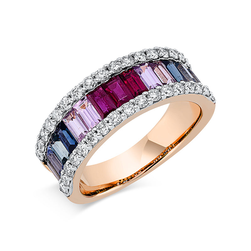 Ring 18 kt RG, rhodiniert, 34 Brill. 0,64 ct, TW-si, 2 Saphire 0,33 ct blau, 10 Saphire 1,54 ct fancy, 3 Rubine 0,53 ct rot