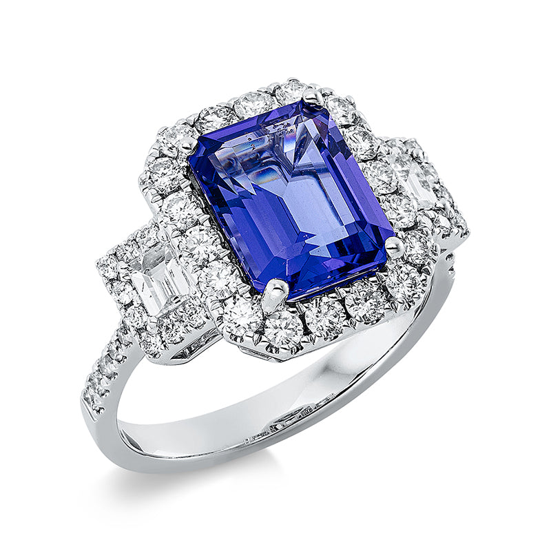 Ring 18 kt WG, 2 Bag. 0,22 ct, TW-si, 46 Brill. 0,69 ct, TW-si, 1 Tansanit 2,85 ct blau