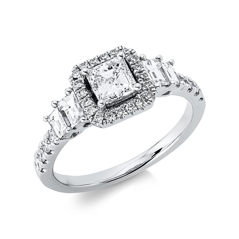 Ring 18 kt WG, 1 Assher 0,52 ct, TW-vsi, 28 Brill. 0,24 ct, TW-si, 4 Bag. 0,43 ct, TW-vsi