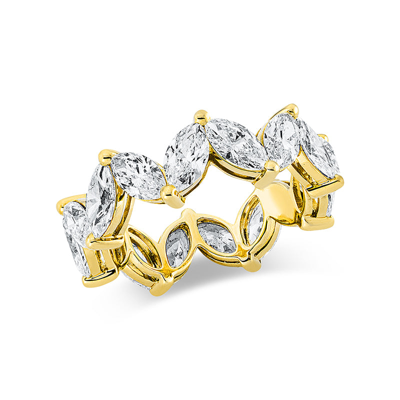 Ring 18 kt GG, 16 Nav. 4,30 ct, W-vsi