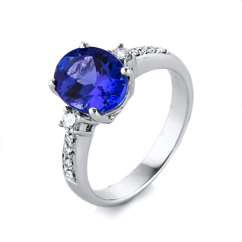 Ring 14 kt WG, 10 Brill. 0,21 ct, TW-si, 1 Tansanit 2,79 ct blau
