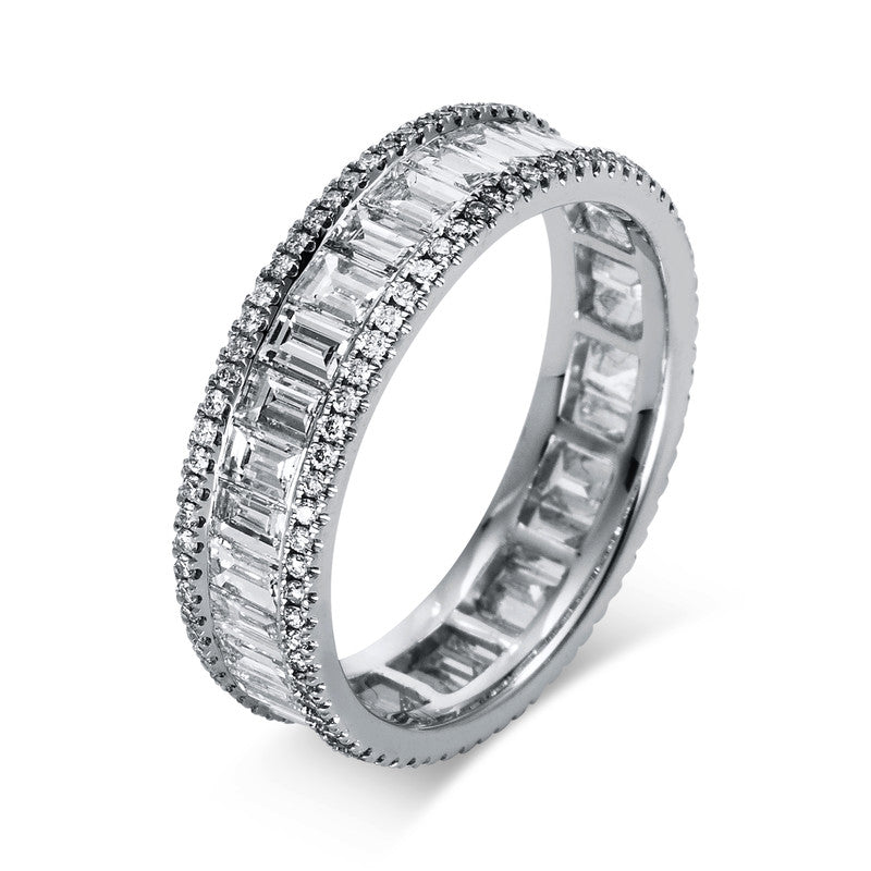 Ring 18 kt WG, 136 Brill. 0,37 ct, TW-si, 38 Bag. 1,76 ct, TW-si
