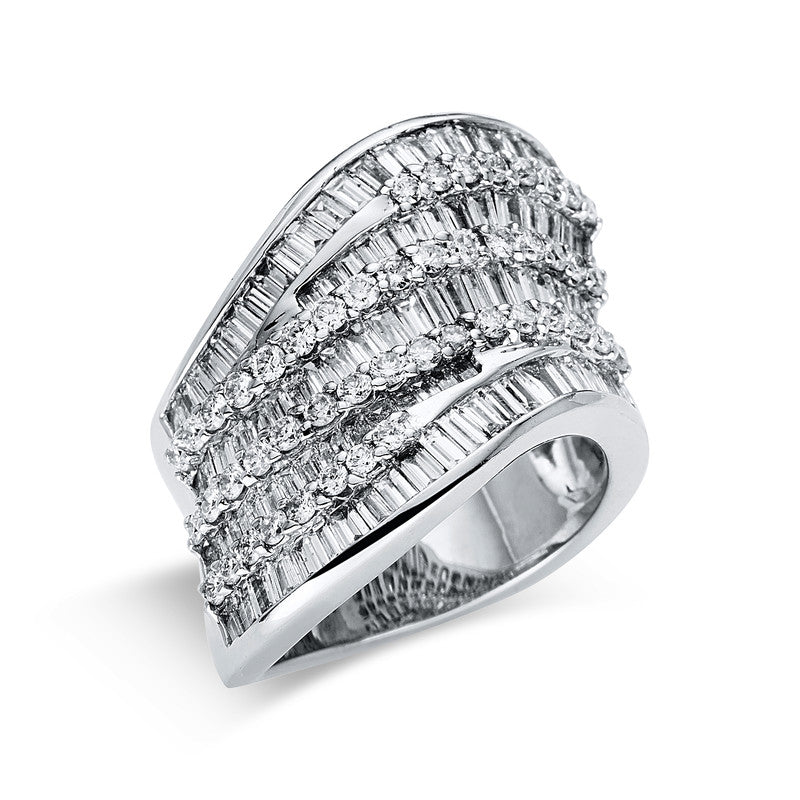 Ring 18 kt WG, 92 Trap. 1,87 ct, TW-vsi, 48 Brill. 0,84 ct, TW-vsi