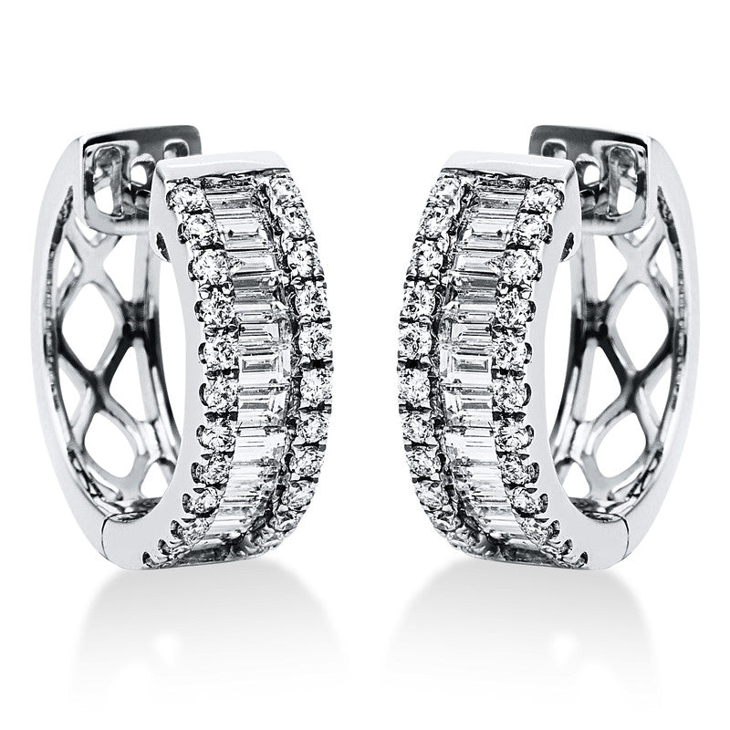 Creolen 18 kt WG, 27 Bag. 0,47 ct, TW-vsi, 48 Brill. 0,41 ct, TW-vsi