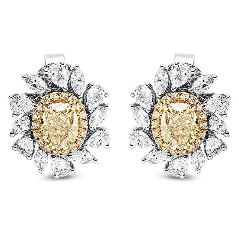 Ohr 18 kt W/G, GIA, 12 Nav. 0,72 ct, 12 Tro 1,07 ct, F-vsi/si, 2 Oval 1,85 ct, 36 Br. 0,22 ct, gelb