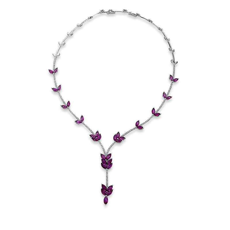 Collier 18 kt WG, 143 Brill. 2,37 ct, TW-vsi/si, 35 Rubine 14,95 ct rot