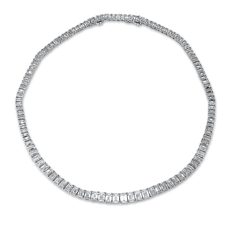 Collier 18 kt WG, GIA 9pcs, 119 Sm.schliff 28,54 ct, W/G/F-vvs-if, 1 Rubin 0,01 ct rot