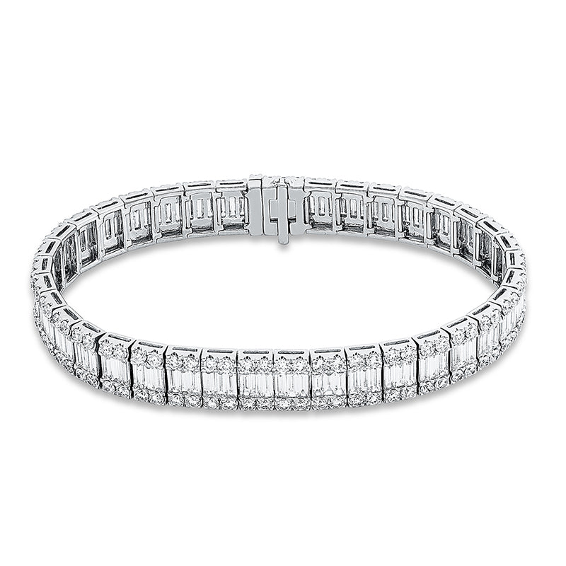 Armband 18 kt WG, 2 Brill. 0,04 ct, TW-si, 113 Bag. 5,58 ct, TW-si, 150 Brill. 4,93 ct, TW-si