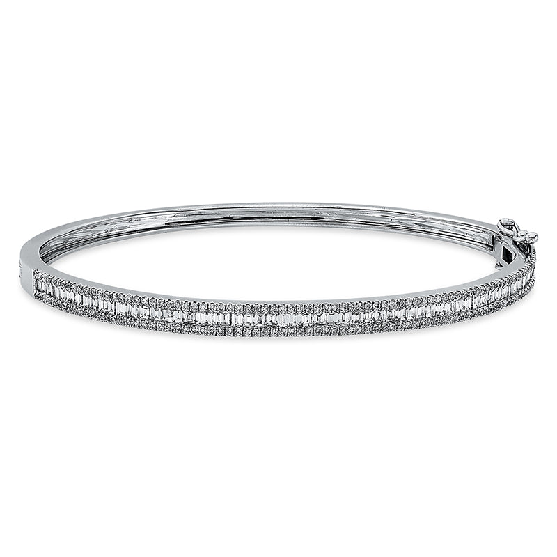 Armreif 18 kt WG, 60 Bag. 1,07 ct, TW-si, 162 Brill. 0,51 ct, TW-si