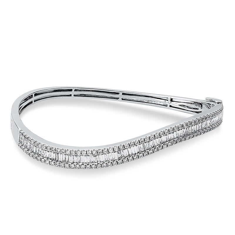 Armreif 18 kt WG, 85 Bag. 1,29 ct, TW-vsi, 106 Brill. 0,91 ct, TW-si