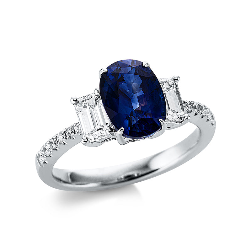 Ring 18 kt WG. 2 Sm.schliff 0.83 ct. TW-vsi. 22 Brillanten 0.18 ct. TW-vsi. 1 Saphir 2.97 ct blau. Weite:53.5