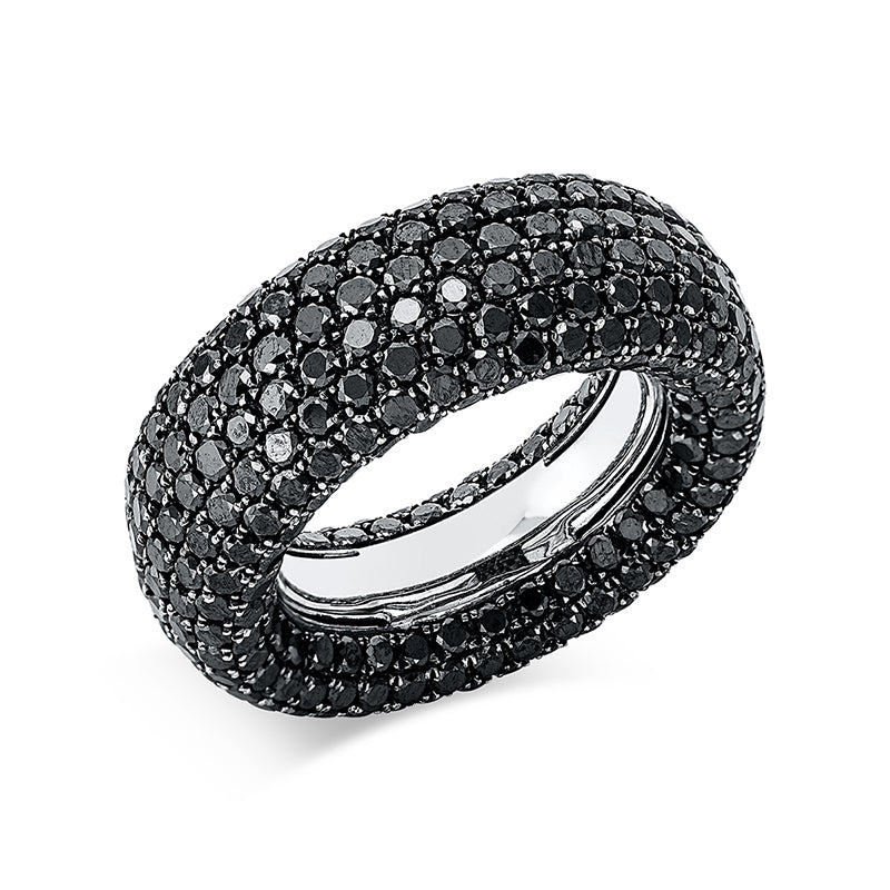Ring 18 kt WG. schwarz rhodiniert. 386 Brillanten 8.67 ct. schwarz. B:9.1 mm. Weite:54