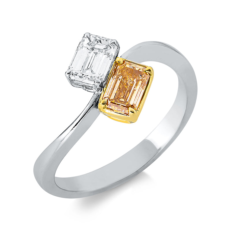 Ring 18 kt WG+GG. 2 GIA. 1 Sm.schliff 0.51 ct. orange-si2. 1 Sm.schliff 0.50 ct. J-vvs. H:6.7 mm. B:10.0 mm. Weite:53