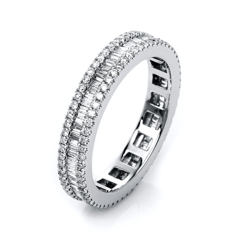 Ring 18 kt WG. 77 Baguette 0.51 ct. TW-si. 120 Brillanten 0.62 ct. TW-si. B:3.7 mm. Weite:54