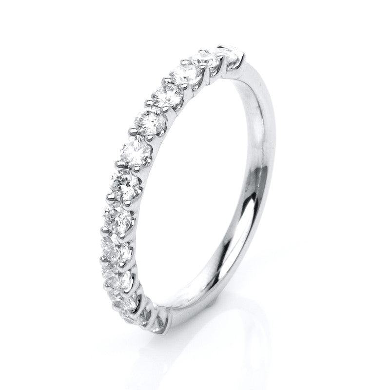 Ring 18 kt WG, 13 Brill. 0,68 ct, TW-si
