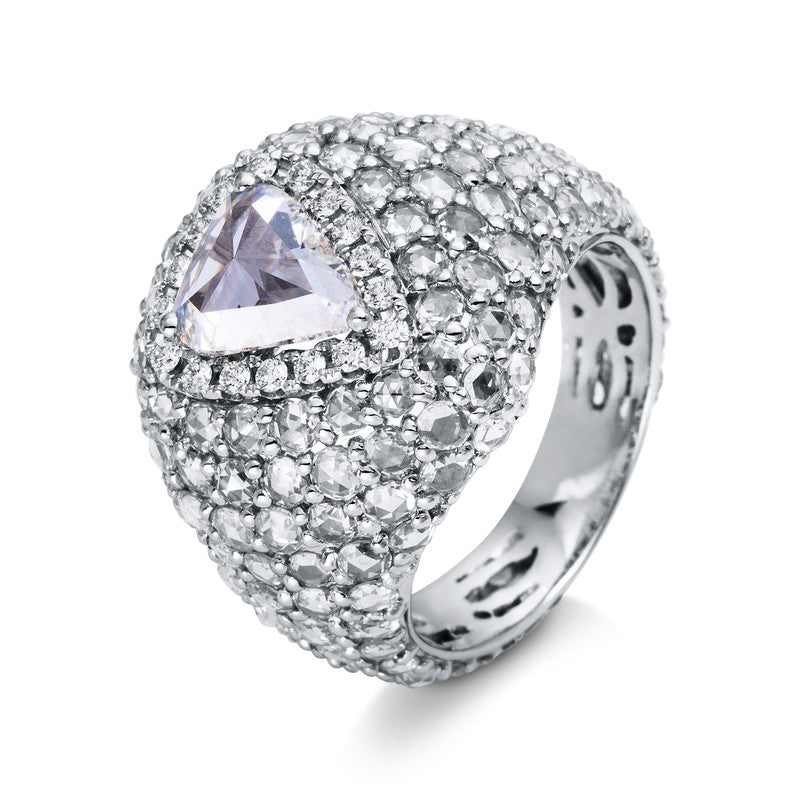 Ring 18 kt WG, 144 Rosen-Schl 3,46 ct, TW-vsi/si, 1 Tropfen 1,23 ct, TW-vsi/si, 17 Brill. 0,18 ct, TW-vsi/si