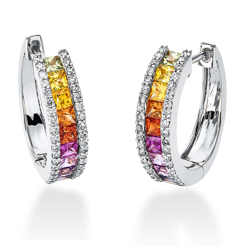 Creolen 18 kt WG, 72 Brill. 0,34 ct, TW-si, 2 Rubine 0,14 ct rot, 16 Saphire 1,26 ct fancy