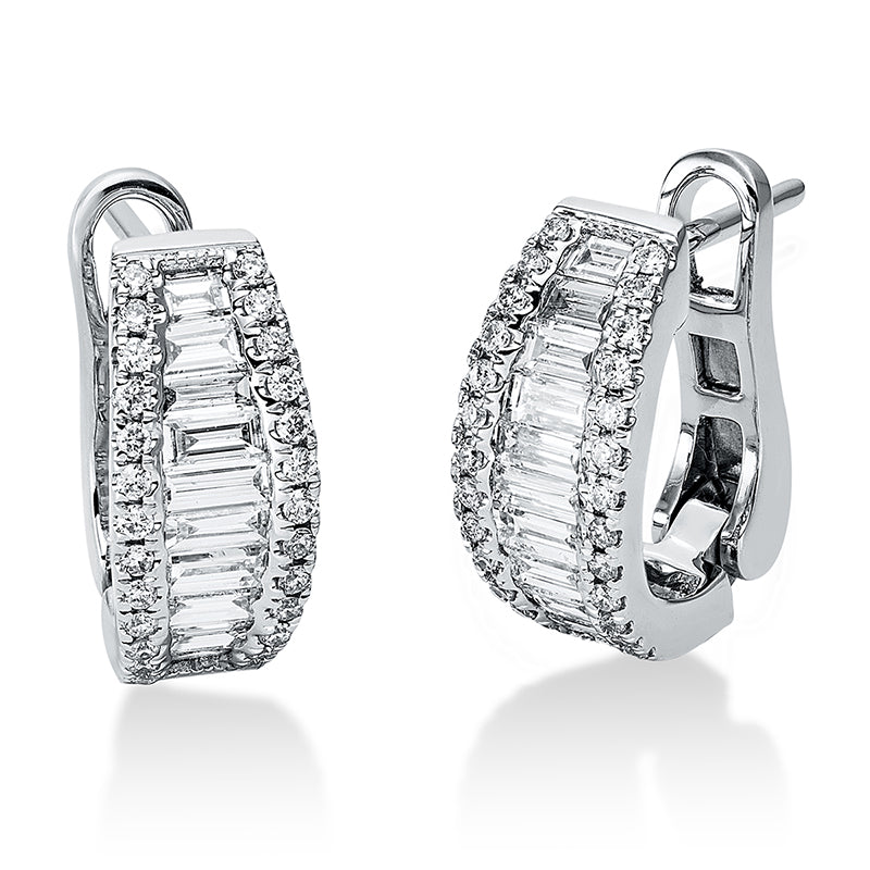 Creolen 18 kt WG, 10 Bag. 0,48 ct, TW-si, 7 Bag. 0,21 ct, TW-si, 52 Brill. 0,22 ct, TW-si