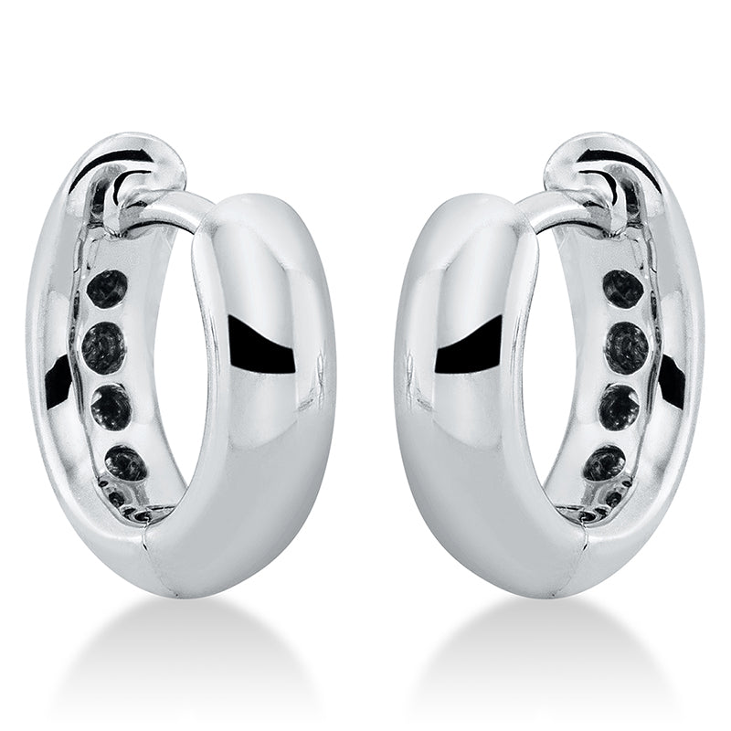 Creolen 18 kt WG. H:10.1 mm. B:10.8 mm. S:3.1 mm