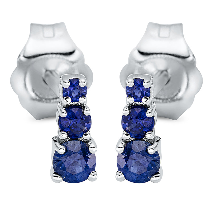 Ohrstecker 18 kt WG, 2 Saphire 0,12 ct blau, 2 Saphire 0,03 ct blau, 2 Saphire 0,06 ct blau