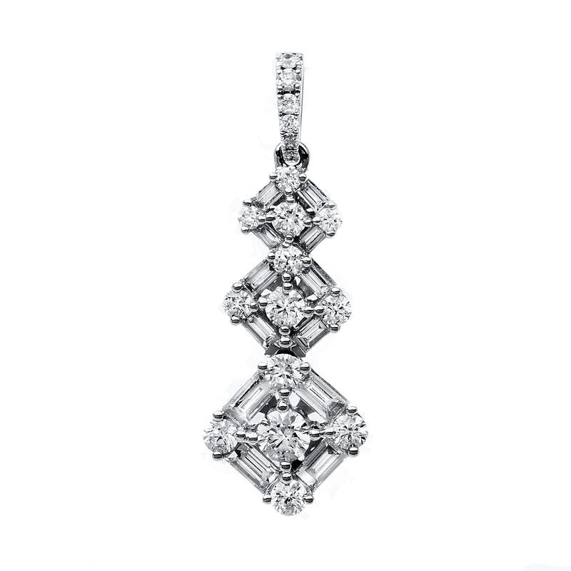 Anhänger 18 kt WG, mit Öse, 12 Trap. 0,45 ct, TW-vsi/si, 19 Brill. 0,52 ct, TW-si