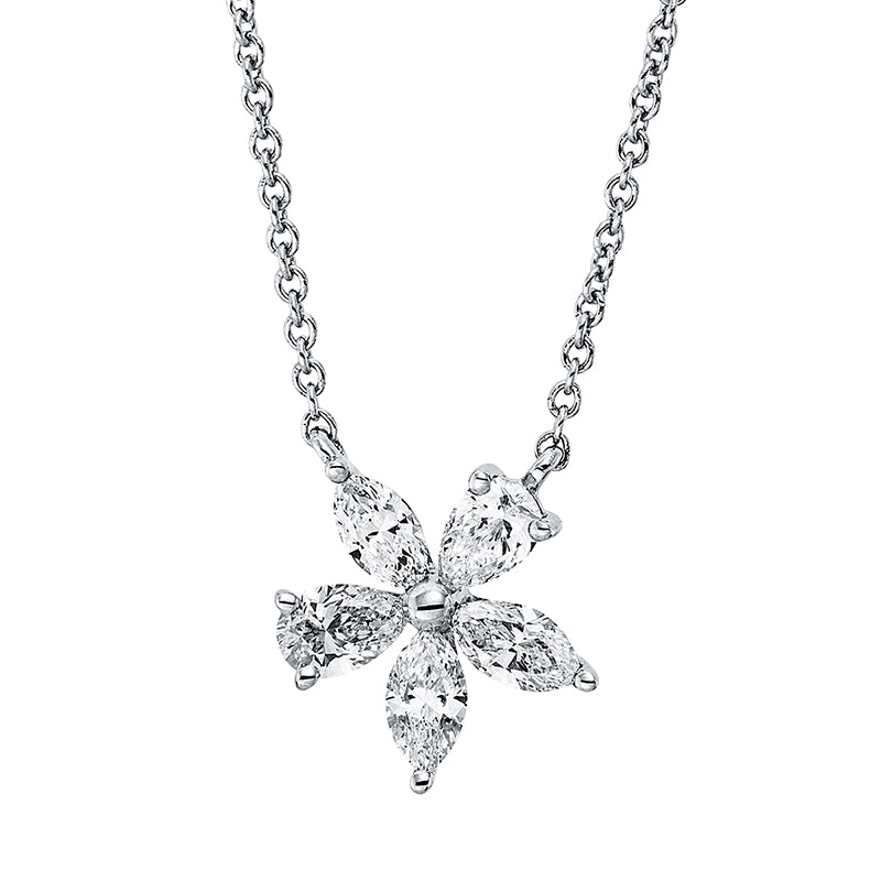 Collier 18 kt WG, 3 Nav. 0,24 ct, TW-si, 2 Tropfen 0,20 ct, TW-si