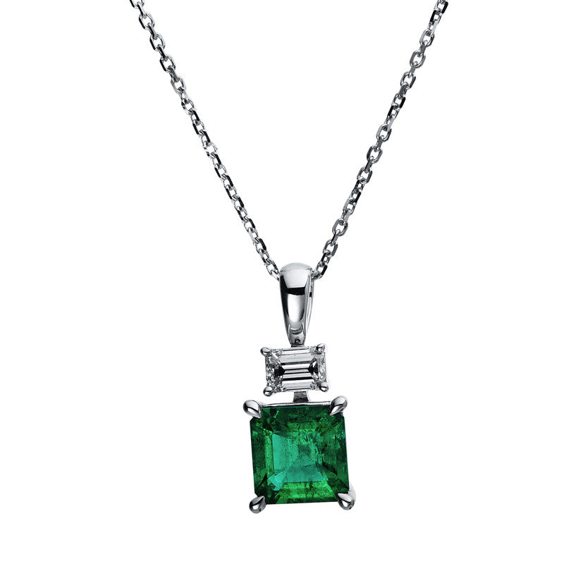 Collier 4er-Krappe 18 kt WG. mit Öse. 1 Sm.schliff 0.30 ct. TW-si. 1 Smaragd 1.18 ct grün. H:16.7 mm. B:6.8 mm. L:45.7 cm. S:5.3 mm