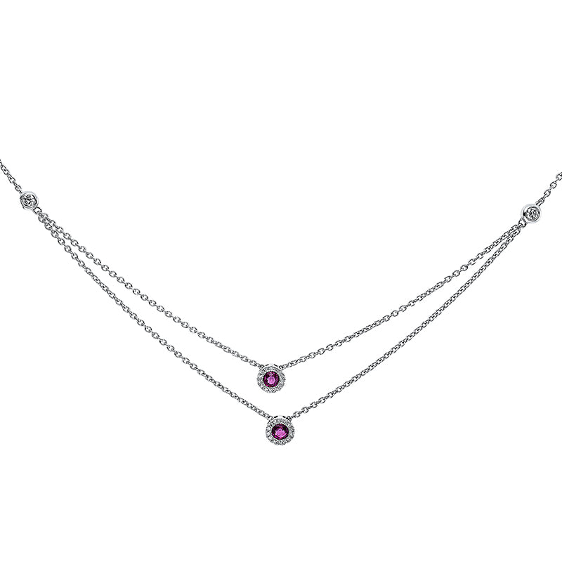 Collier 18 kt WG. mit ZÖ 40 cm. 2 Brillanten 0.08 ct. TW-si. 28 Brillanten 0.06 ct. TW-si. 2 Rubine 0.27 ct rot. L:45.0 cm