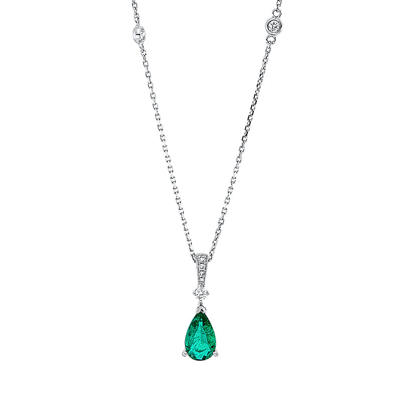Collier 18 kt WG, mit ZÖ 40 cm + 43 cm, 7 Brill. 0,11 ct, TW-si, 1 Smaragd 0,67 ct grün
