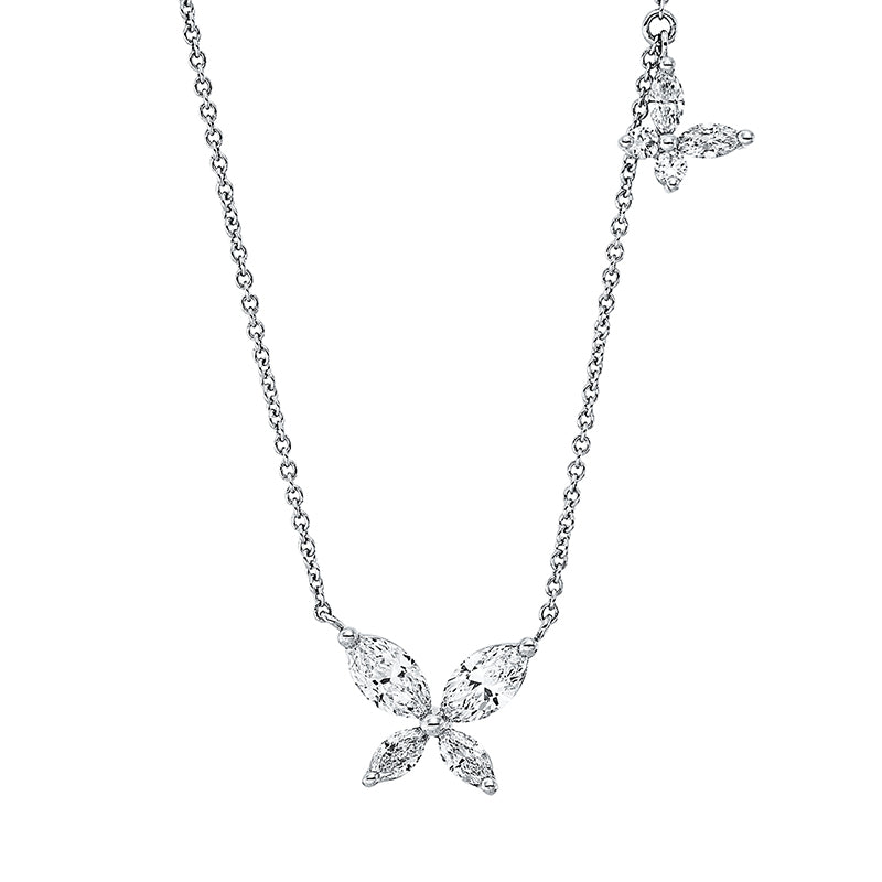 Collier 18 kt WG. 6 Navette 0.58 ct. TW-si. 2 Brillanten 0.04 ct. TW-si. H:9.0 mm. B:11.6 mm. L:42.0 cm. S:3.4 mm
