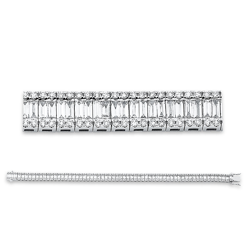 Armband 18 kt WG. 124 Baguette 3.50 ct. TW-si. 248 Brillanten 1.81 ct. TW-si. B:6.0 mm. L:17.5 cm. S:2.6 mm