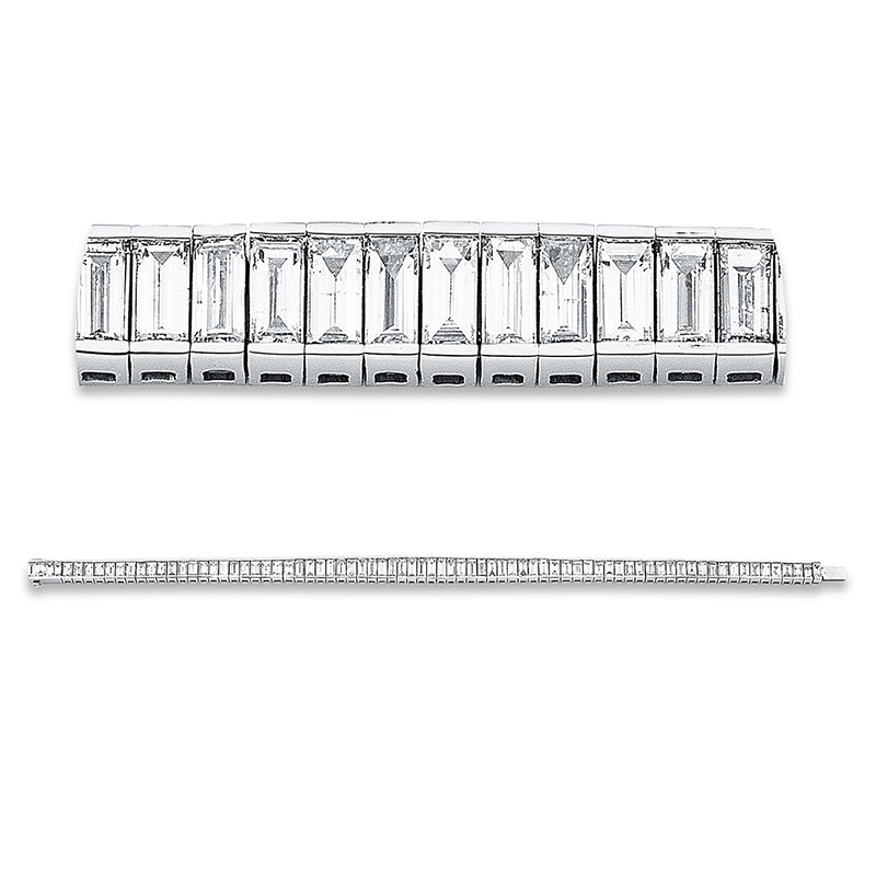 Armband 18 kt WG. 7 Baguette 0.84 ct. TW-si. 70 Baguette 7.78 ct. TW-si. L:18.4 cm